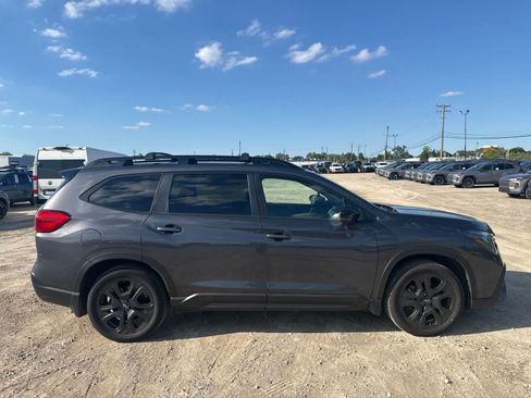 Used 2024 Subaru Ascent Onyx Edition AWD/4WD image 9