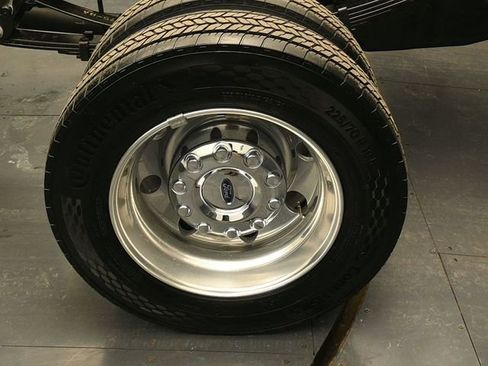 New 2026 Ford F450 Lariat image 9