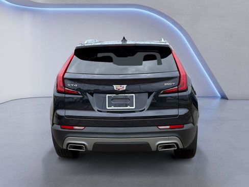 Used 2023 Cadillac XT4 Premium Luxury w/ Technology Package FWD image 4
