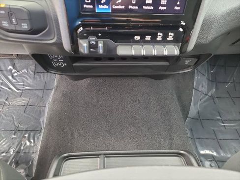 Used 2025 RAM 3500 Tradesman image 25