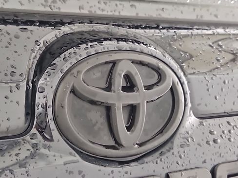Used 2016 Toyota 4Runner SR5 Premium AWD/4WD image 11