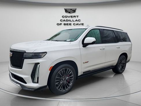 Certified 2023 Cadillac Escalade V w/ LPO, Floor Liner Package image 3