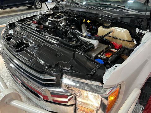 Used 2017 Ford F350 Lariat w/ FX4 Off-Road Package image 90