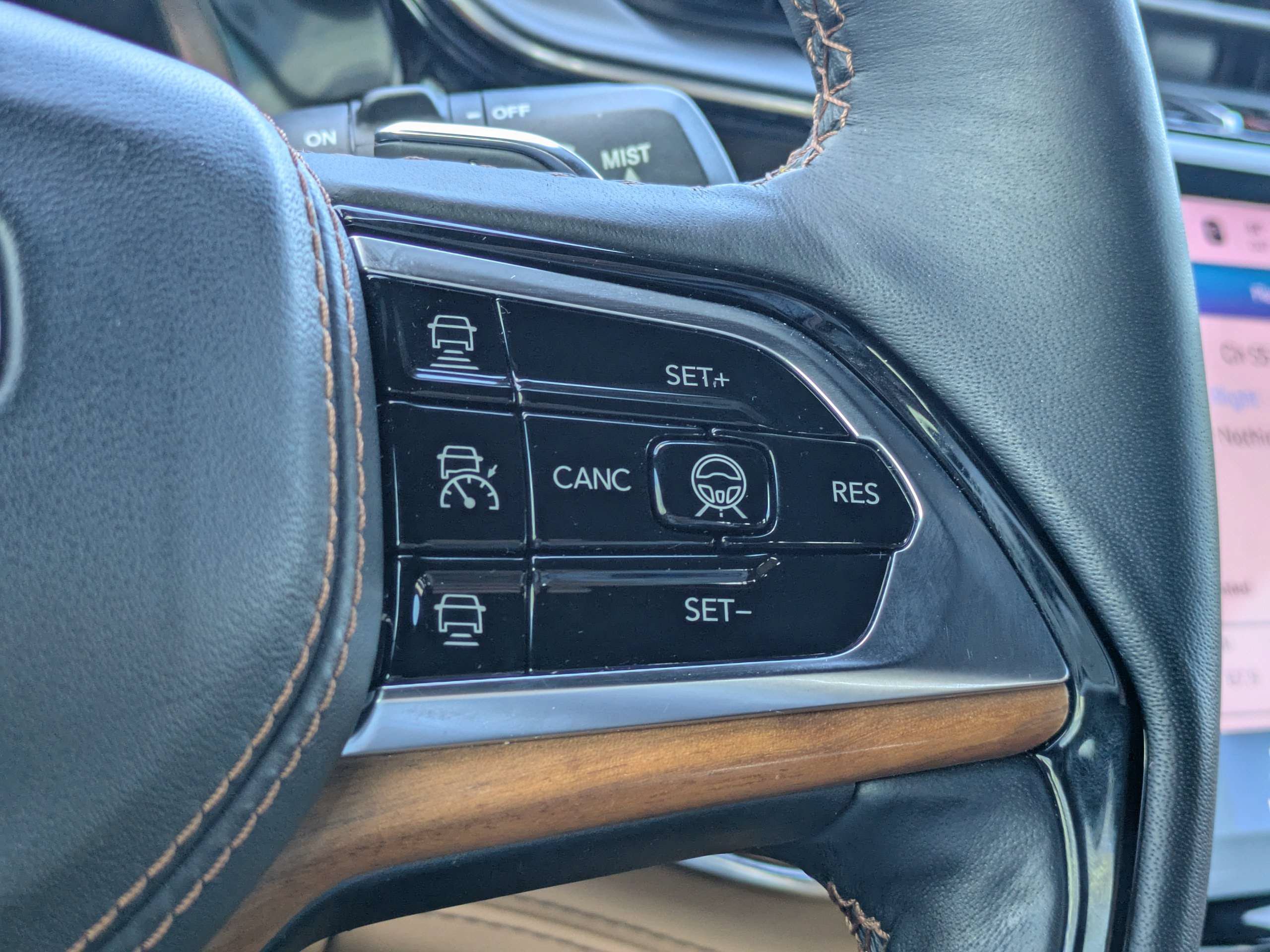 Used 2023 Jeep Grand Cherokee L Summit AWD/4WD image 29