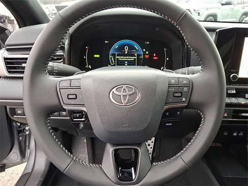 New 2026 Toyota Camry SE image 19