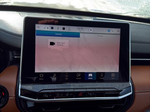 Used 2024 Jeep Compass Limited w/ Elite Group image 18