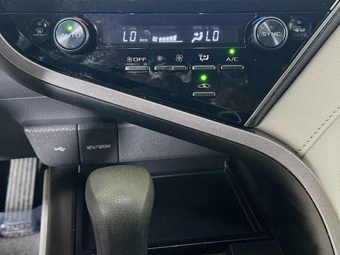 Used 2024 Toyota Camry LE w/ Convenience Package FWD image 23