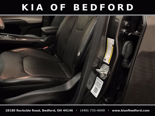 Used 2023 Jeep Compass Latitude AWD/4WD image 13