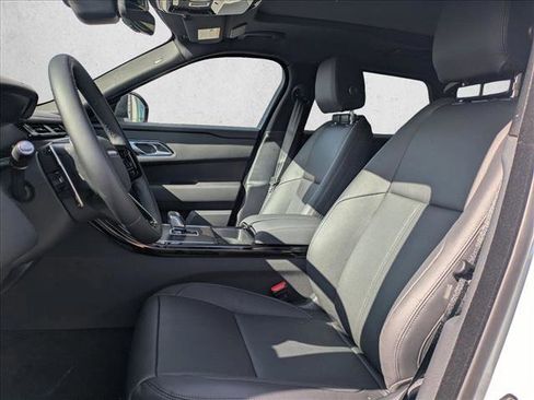 New 2026 Land Rover Range Rover Velar Dynamic SE image 4