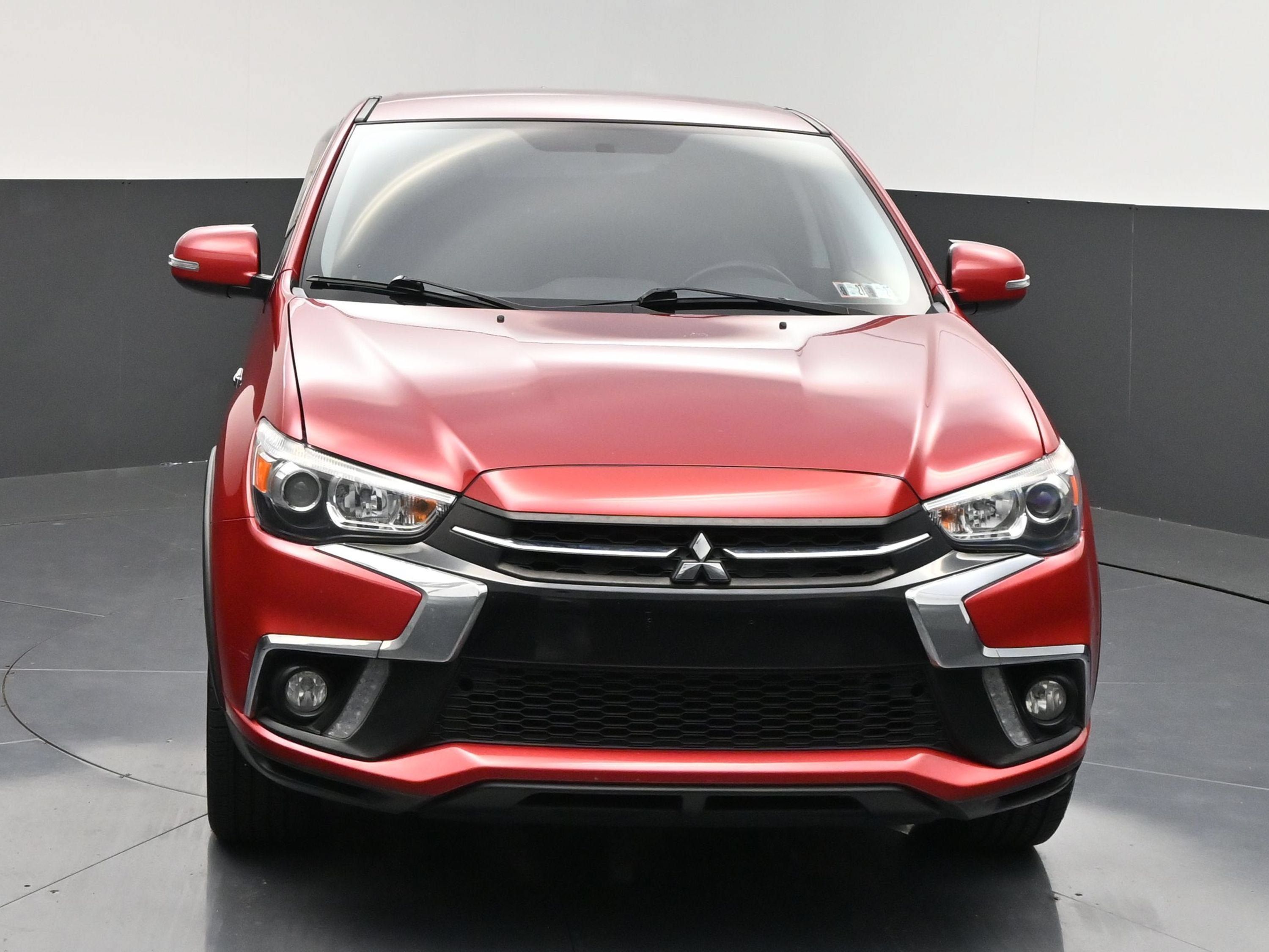Used 2018 Mitsubishi Outlander Sport SE AWD/4WD image 3