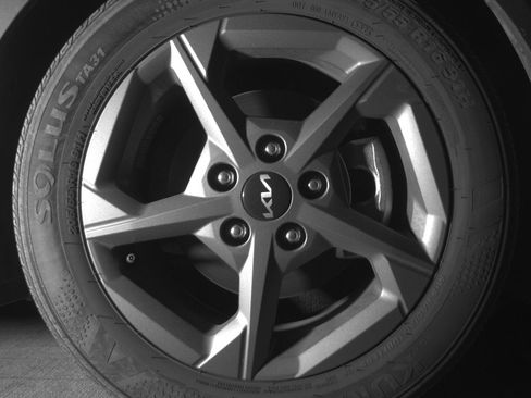 Used 2025 Kia K4 LXS FWD image 13