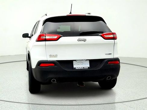 Used 2014 Jeep Cherokee Latitude AWD/4WD image 6