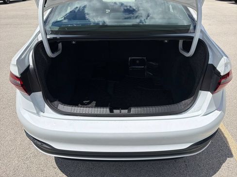 Certified 2025 Volkswagen Jetta S FWD image 26