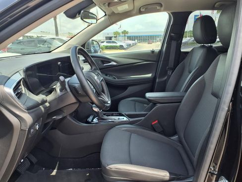 Used 2025 Buick Encore GX Preferred FWD image 17