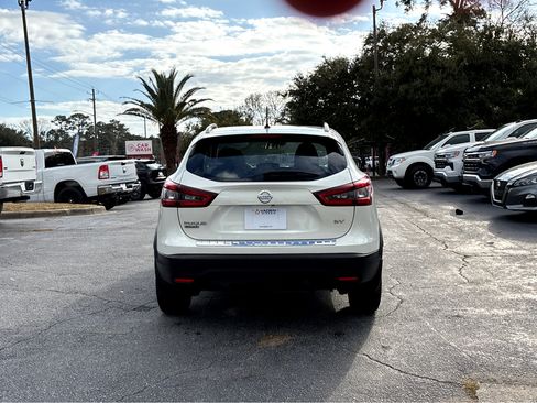 Used 2022 Nissan Rogue Sport SV image 20