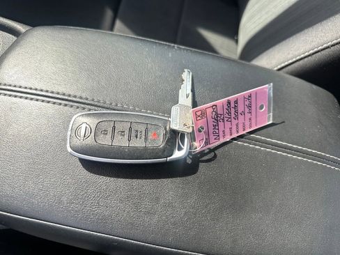 Used 2024 Nissan Sentra SV image 16