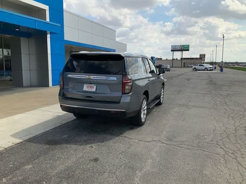 Used 2022 Chevrolet Tahoe LT w/ Luxury Package AWD/4WD image 7