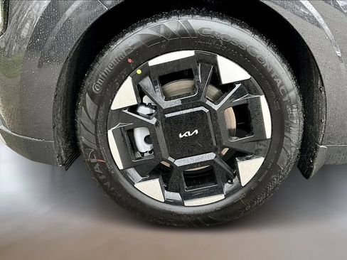 New 2026 Kia Carnival EX FWD image 11