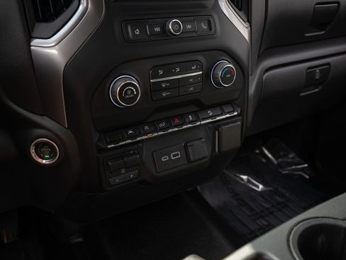 Used 2024 Chevrolet Silverado 1500 Custom Trail Boss image 26