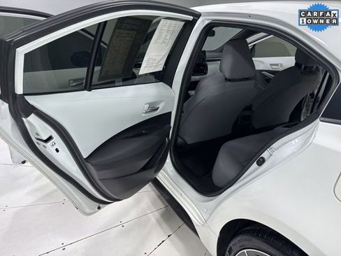Used 2022 Toyota Corolla SE image 19