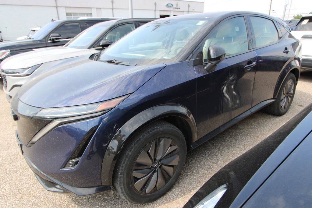 Used 2024 Nissan Ariya AWD image 5