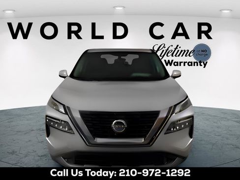 Used 2023 Nissan Rogue SV FWD image 2