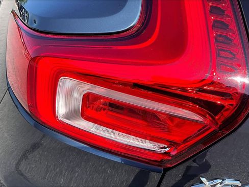 Used 2021 Volvo XC40 T4 Inscription w/ Protection Package FWD image 30