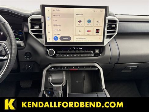 Used 2025 Toyota Sequoia Platinum image 11