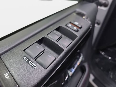 Certified 2024 Toyota 4Runner TRD Off-Road Premium image 24