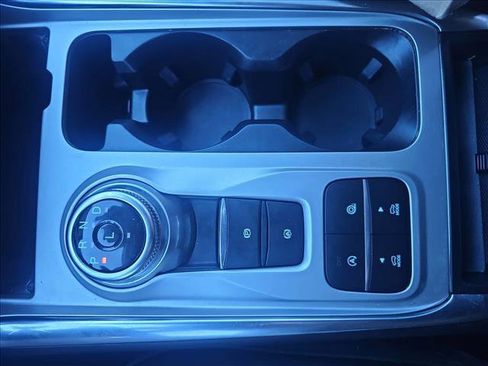 Used 2021 Ford Explorer XLT w/ Equipment Group 202A image 25