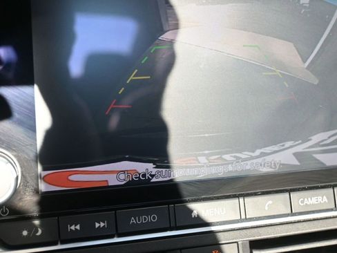 Used 2024 Nissan Altima 2.5 SV image 32