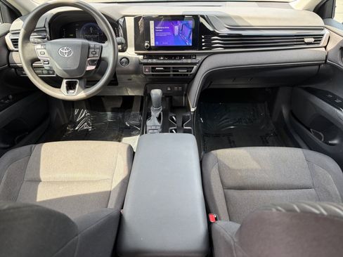 Used 2025 Toyota Camry LE FWD image 24