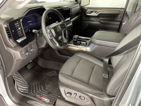 Used 2024 Chevrolet Silverado 1500 LT Trail Boss image 22