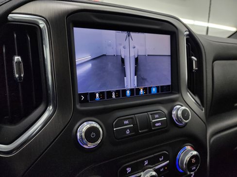 Used 2022 GMC Sierra 3500 Denali w/ Denali Ultimate Package image 22