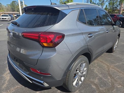 Used 2020 Buick Encore GX Essence w/ Experience Buick Package image 6