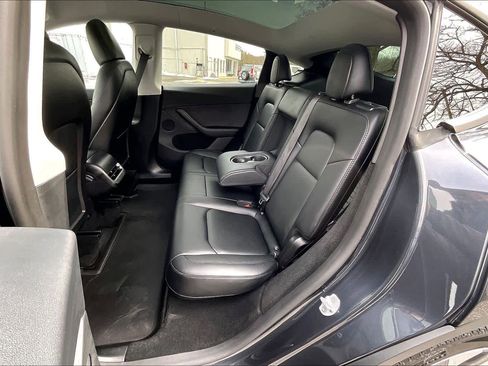 Used 2024 Tesla Model Y Long Range image 22