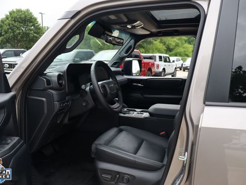 Used 2026 Toyota Land Cruiser w/ Premium Package AWD/4WD image 27