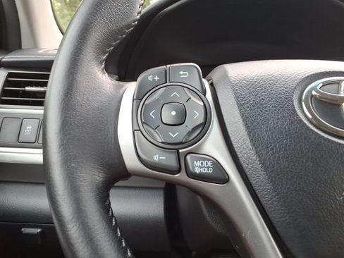 Used 2013 Toyota Camry SE FWD image 16