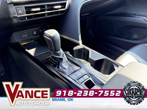Used 2025 Toyota Camry SE w/ Convenience Package FWD image 21