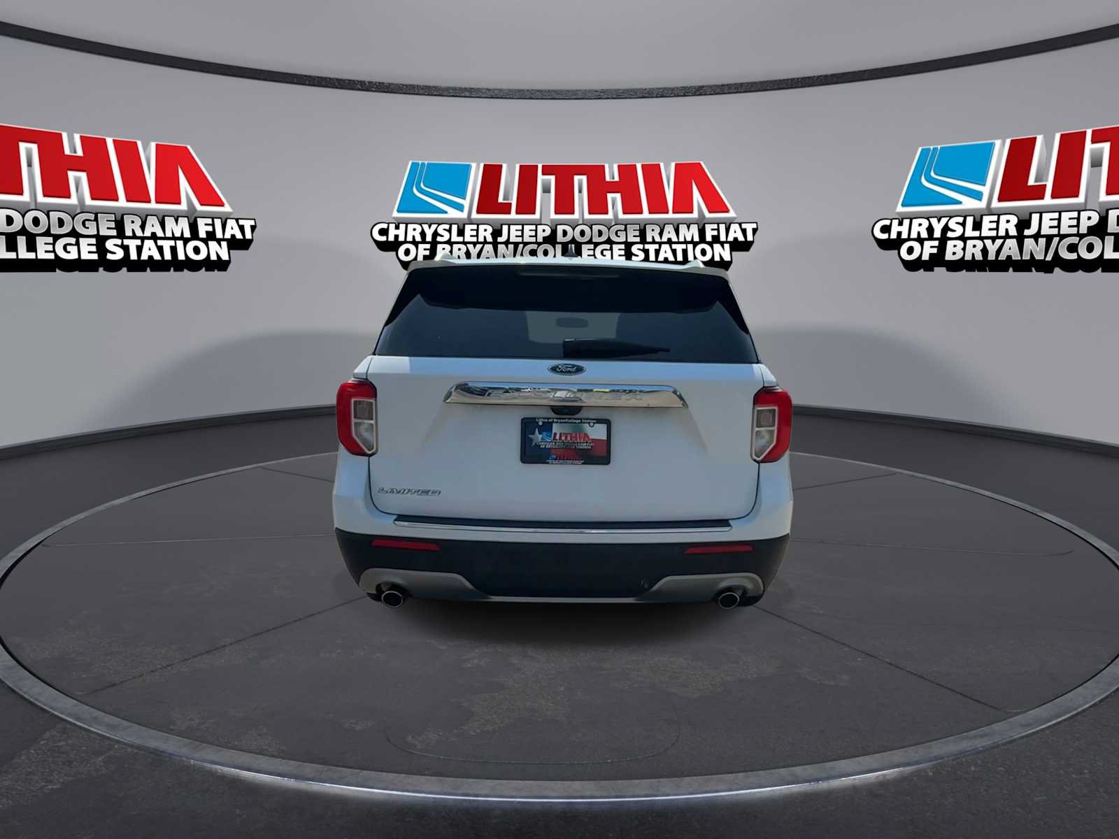Used 2023 Ford Explorer Limited RWD image 7