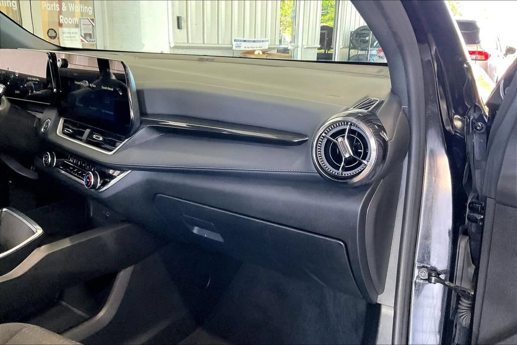 Used 2025 Chevrolet Equinox LT AWD/4WD image 22