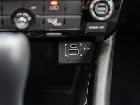 Used 2023 Jeep Compass Altitude image 32