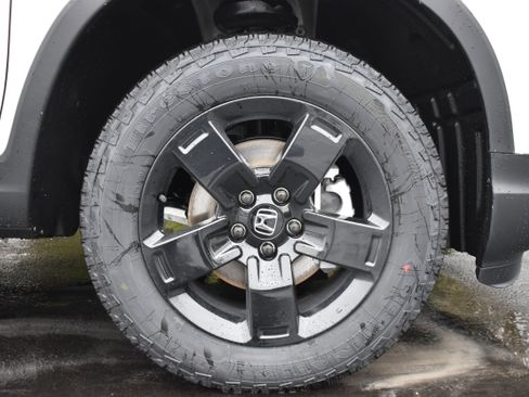New 2026 Honda Ridgeline Black Edition image 10