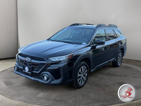 Used 2023 Subaru Outback Premium AWD/4WD image 3
