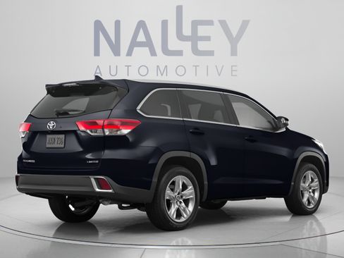 Used 2018 Toyota Highlander Limited FWD image 3