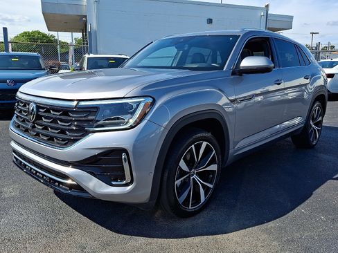 Used 2024 Volkswagen Atlas Cross Sport SEL Premium R-Line AWD/4WD image 3