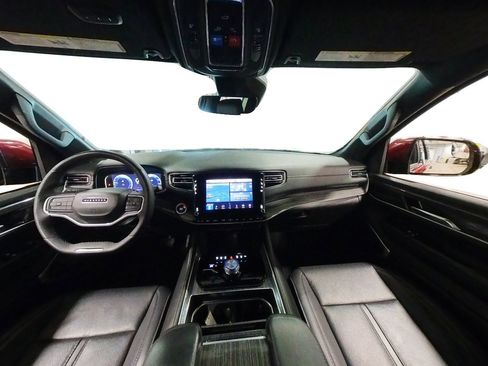 Used 2022 Jeep Wagoneer Series II image 46