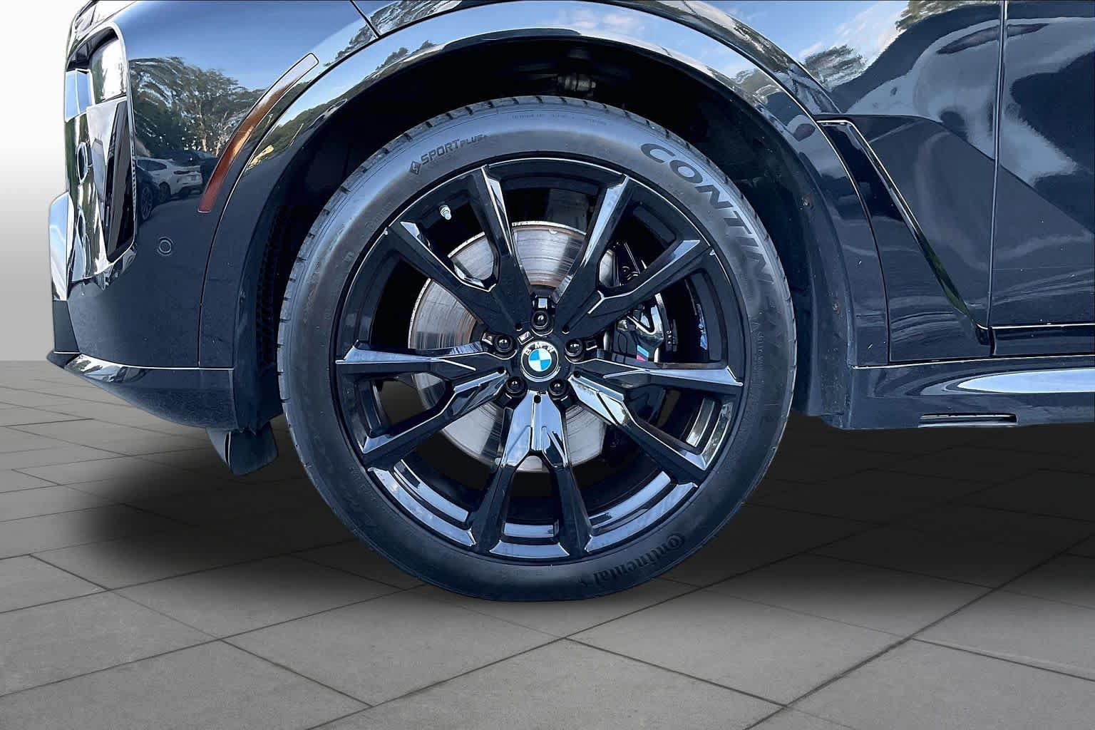Used 2023 BMW X7 xDrive40i w/ Executive Package AWD/4WD image 10