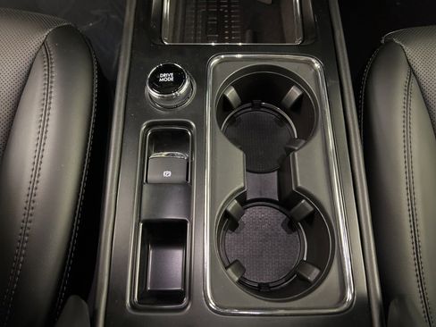 New 2026 Lincoln Corsair Premiere image 16