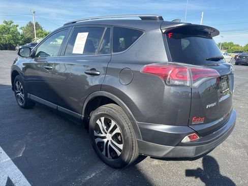Used 2016 Toyota RAV4 LE AWD/4WD image 5
